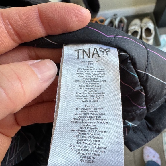 Aritzia TNA Verberier Parka - Picture 9 of 11